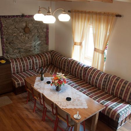 Aste Guesthouse Tropoje Exterior foto