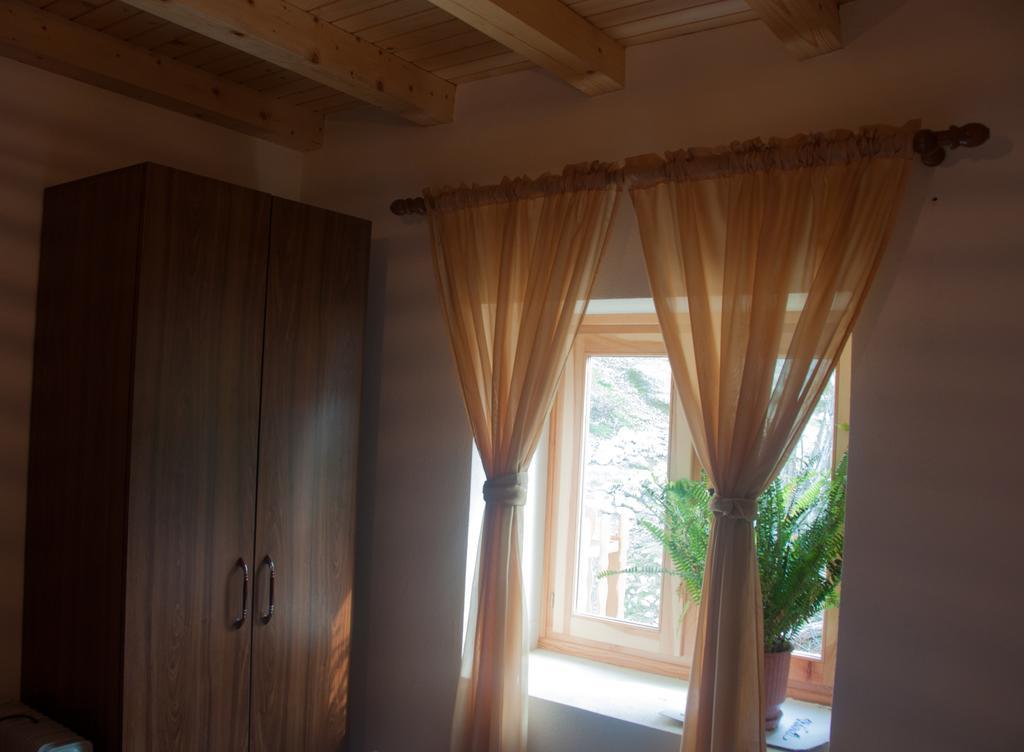 Aste Guesthouse Tropoje Zimmer foto