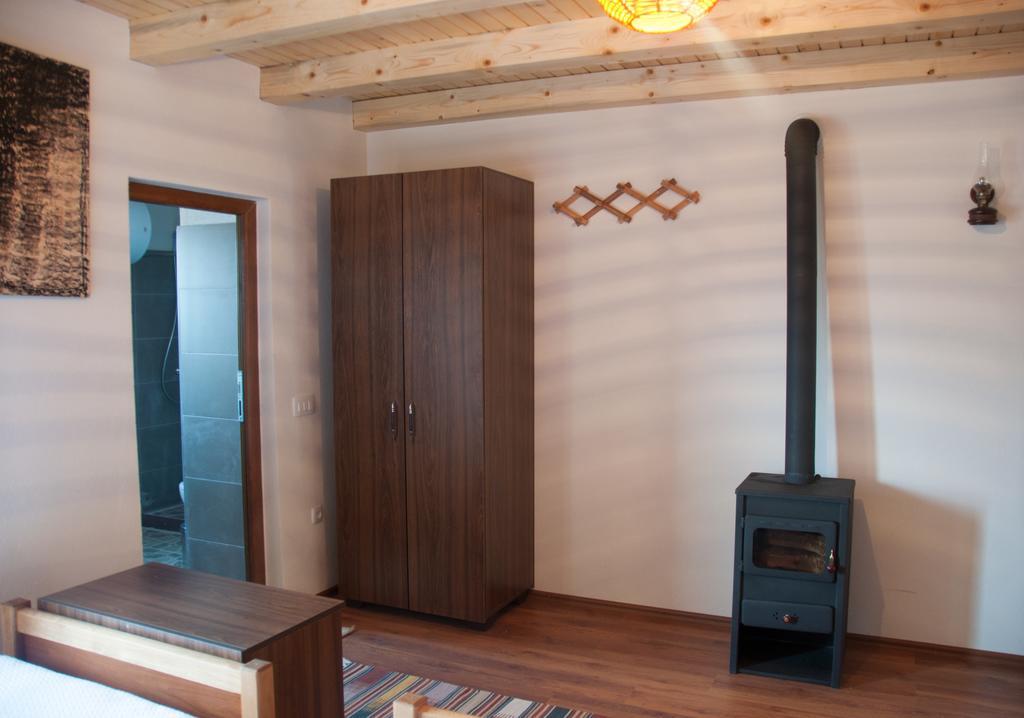 Aste Guesthouse Tropoje Zimmer foto